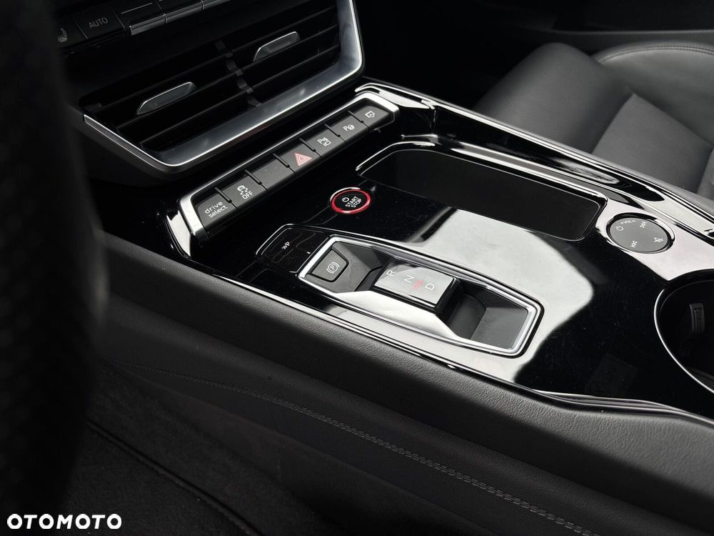 Audi e-tron GT - 17