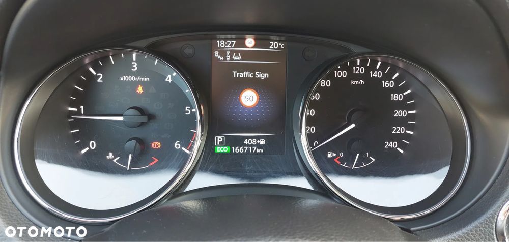 Nissan Qashqai 1.6 DCi Xtronic TEKNA - 24