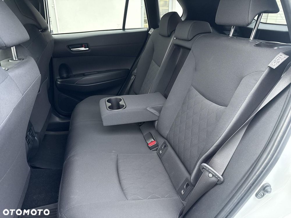 Toyota Corolla Cross - 12