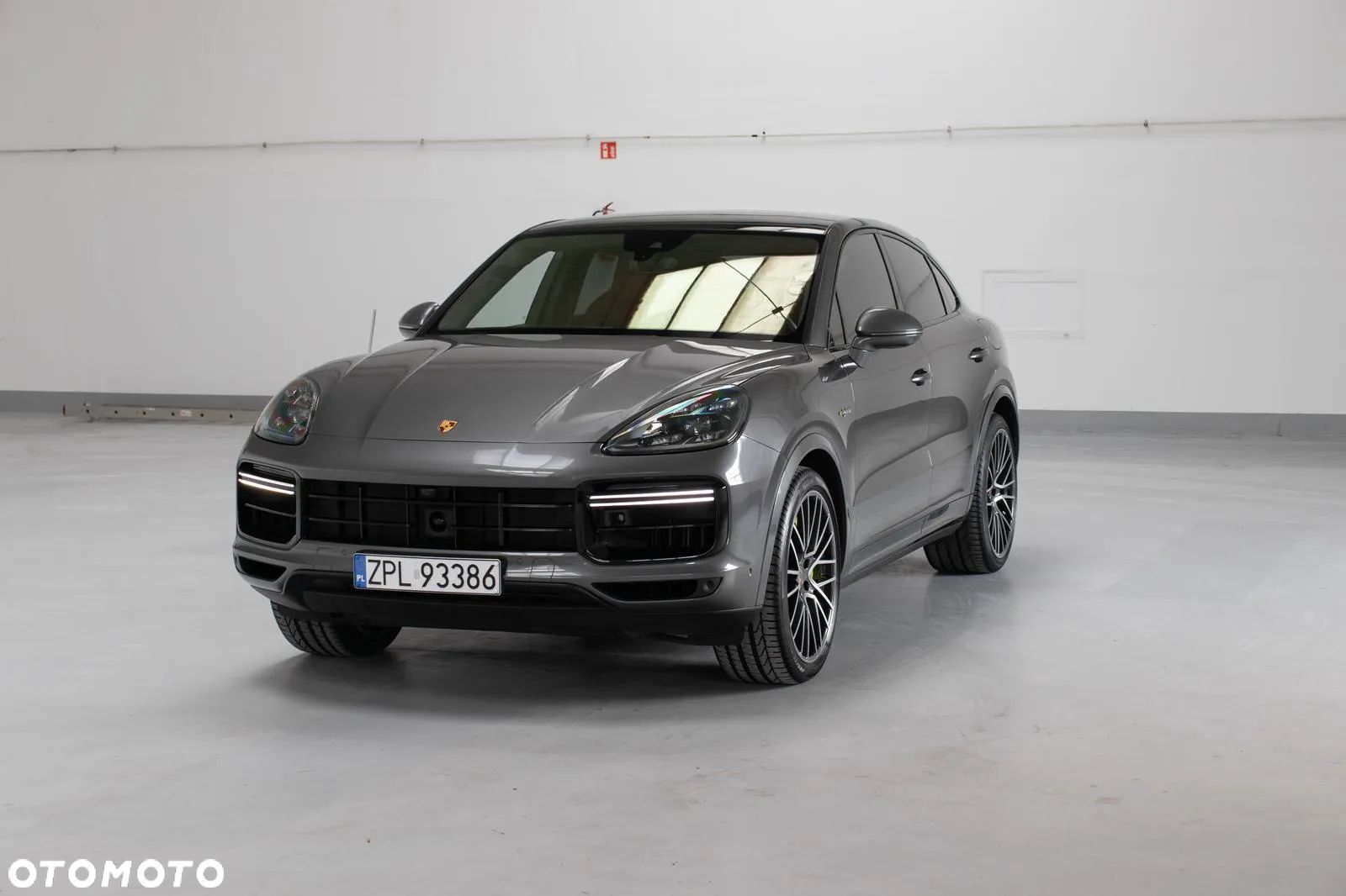 Porsche Cayenne Coupe Turbo - 1