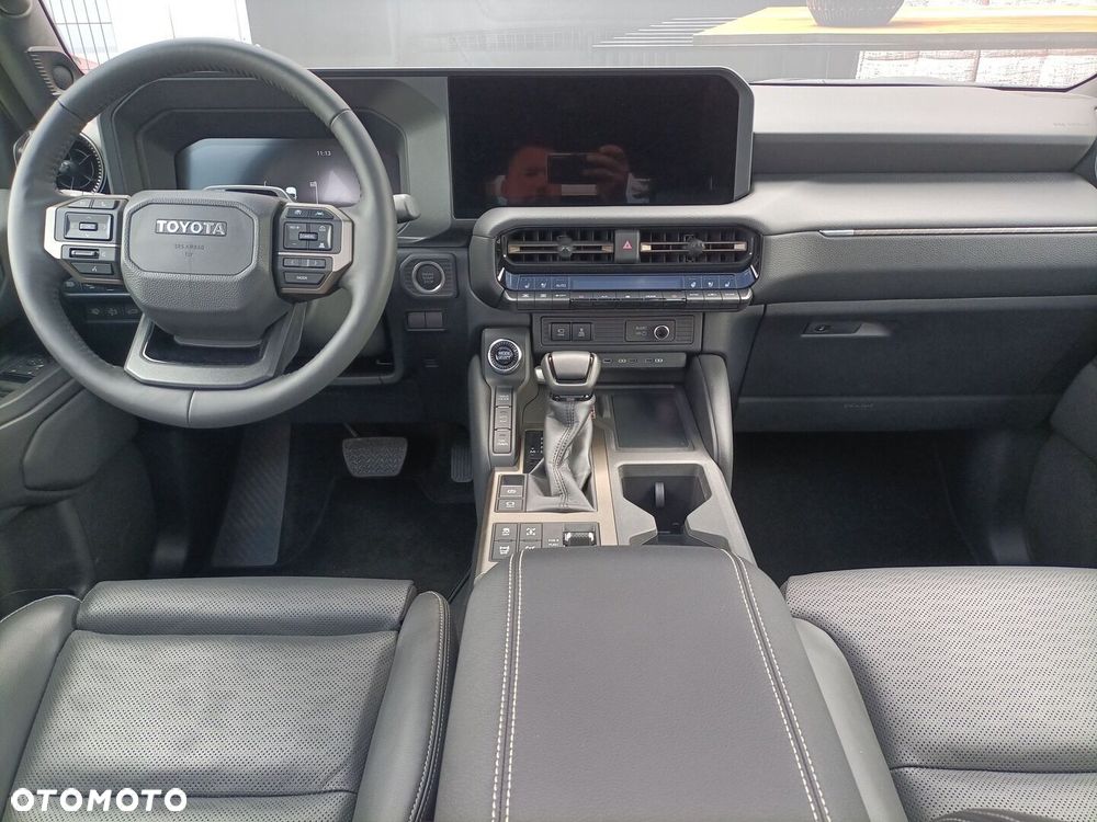 Toyota Land Cruiser LC 2.8 D-4D First Edition - 10