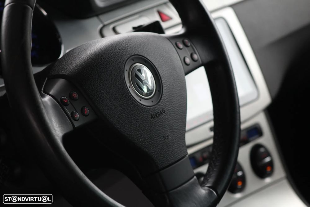 VW Passat Variant 2.0 TDi Sportline - 30