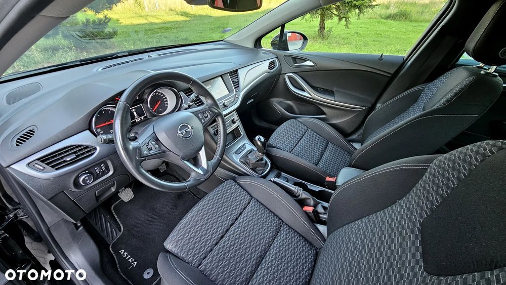Opel Astra 1.4 Turbo Business - 25