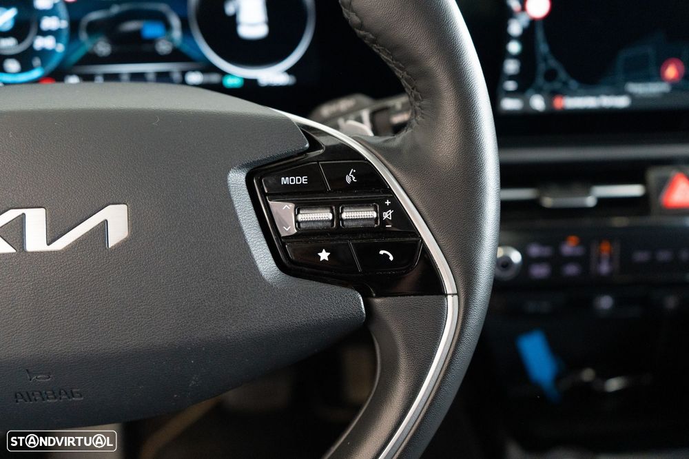 Kia Niro EV 64kWh Drive - 13