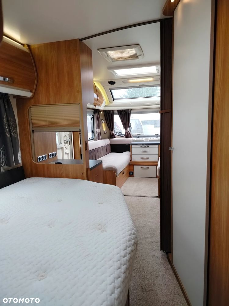 SWIFT ELEGANCE 570 - 31