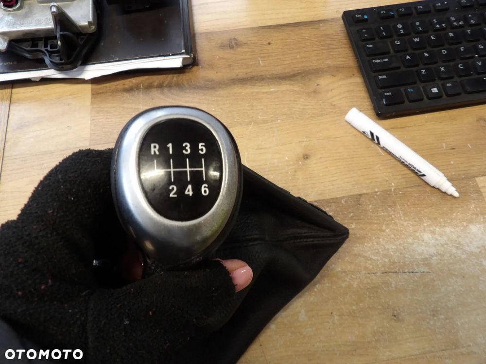 BMW -F10,F11 - MIESZEK , GAŁKA ZMIANY BIEGÓW - 7599516 - 2