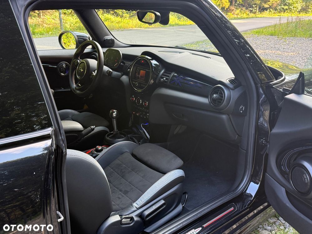 MINI John Cooper Works Essential Trim - 14