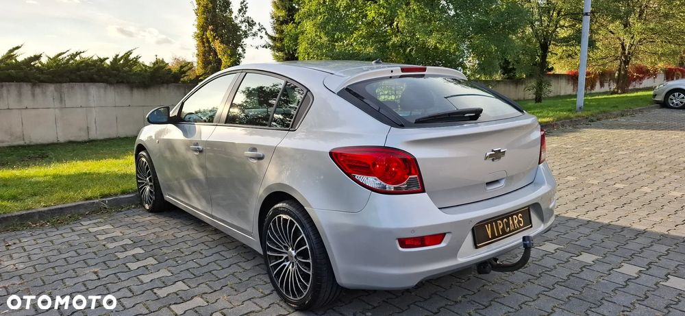 Chevrolet Cruze 1.8 LT+ - 15
