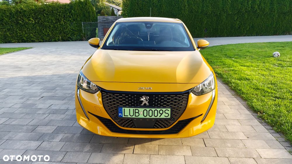 Peugeot 208 - 22