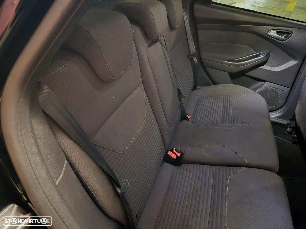 Ford Focus SW 1.5 TDCi Titanium - 31