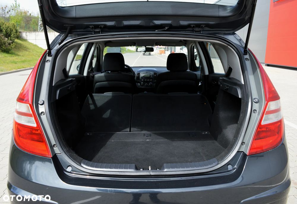 Hyundai i30 1.4 Classic + - 32
