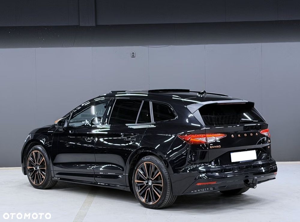 Skoda Enyaq 80x 82kWh Founders - 10