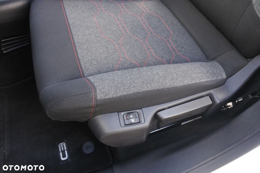 Citroën C3 1.2 PureTech Exclusive - 17