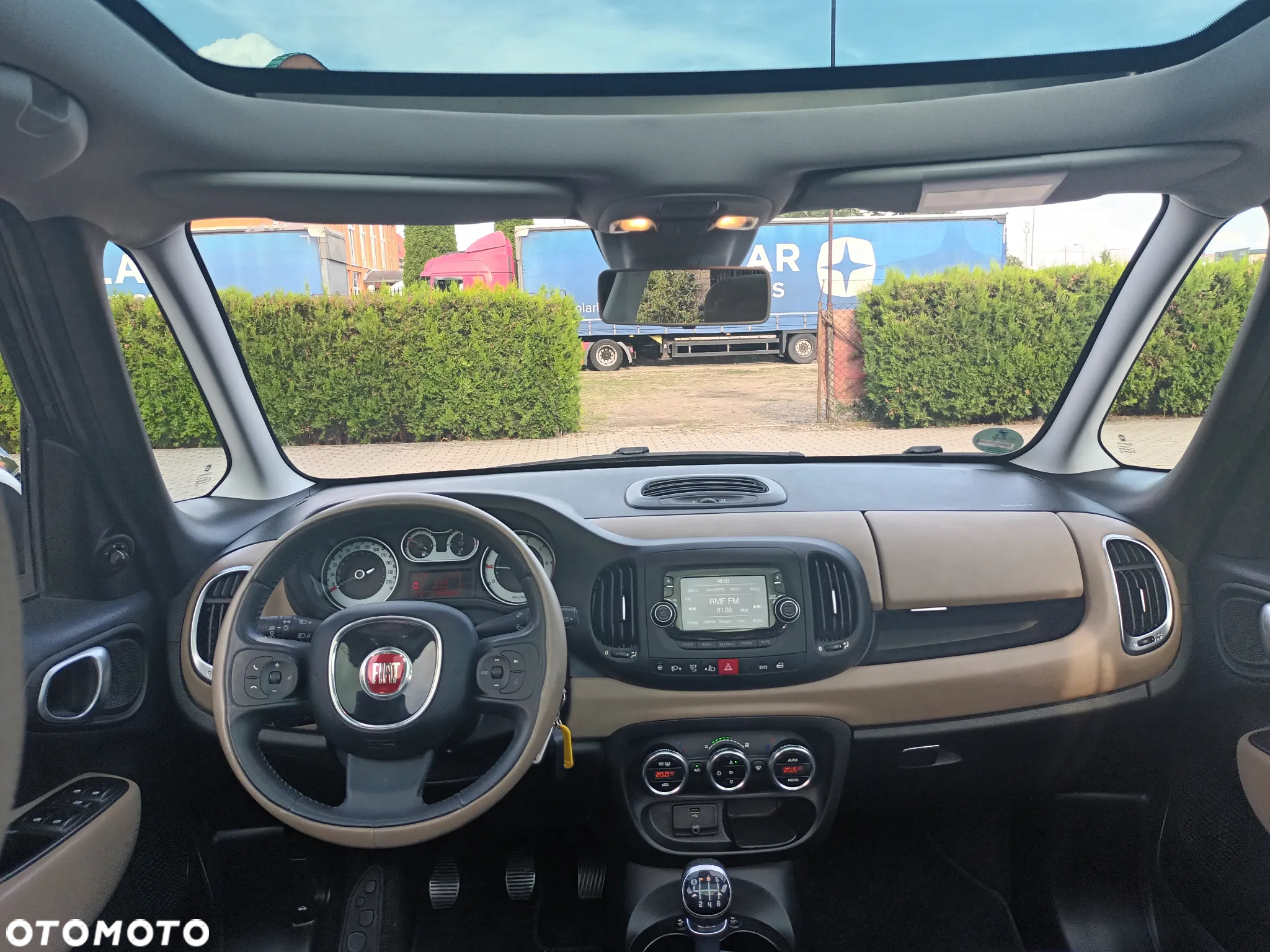 Fiat 500L 1.4 T-Jet 16V Lounge - 32