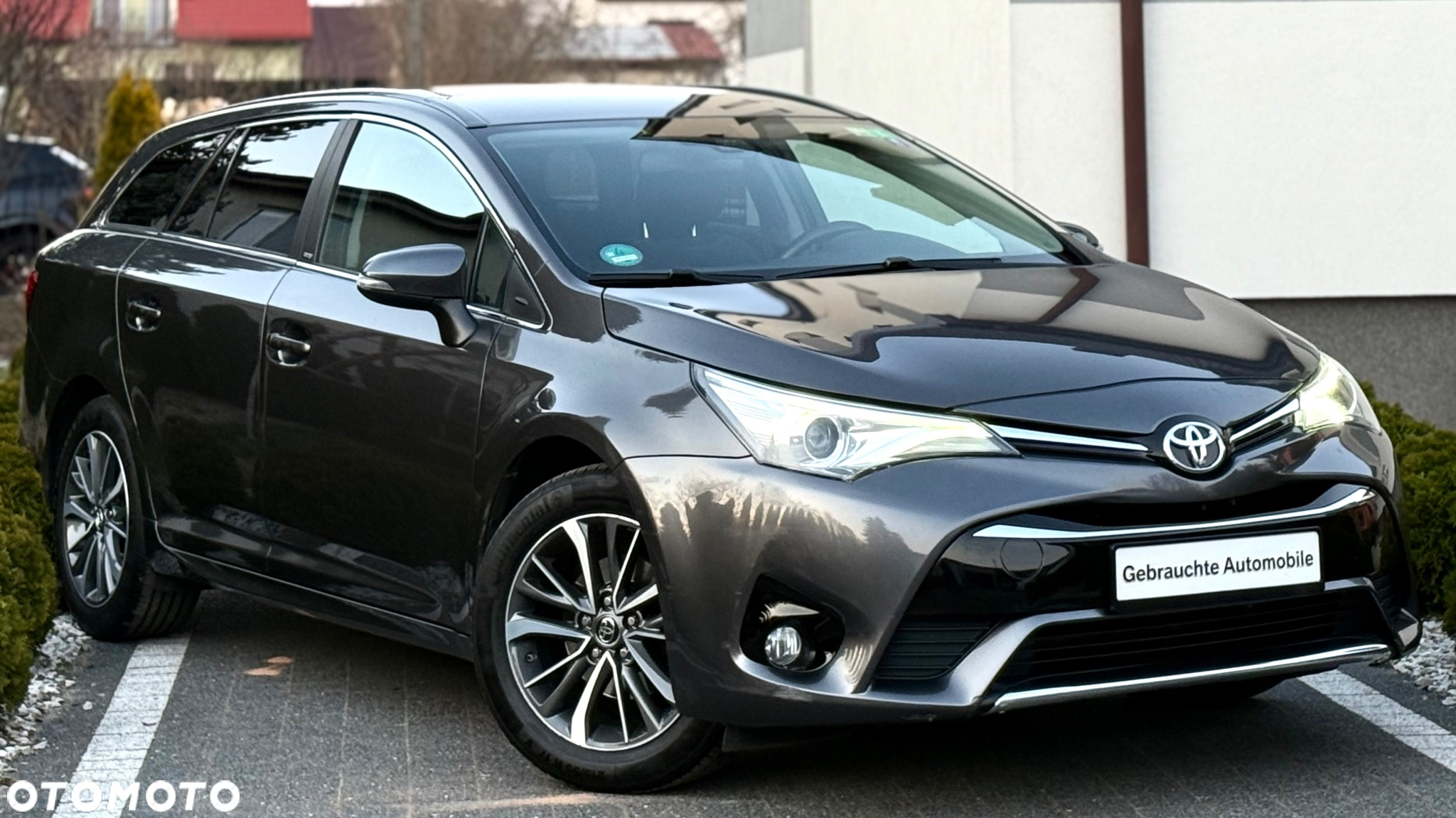 Toyota Avensis Touring Sports 1.8 Edition S+ - 24