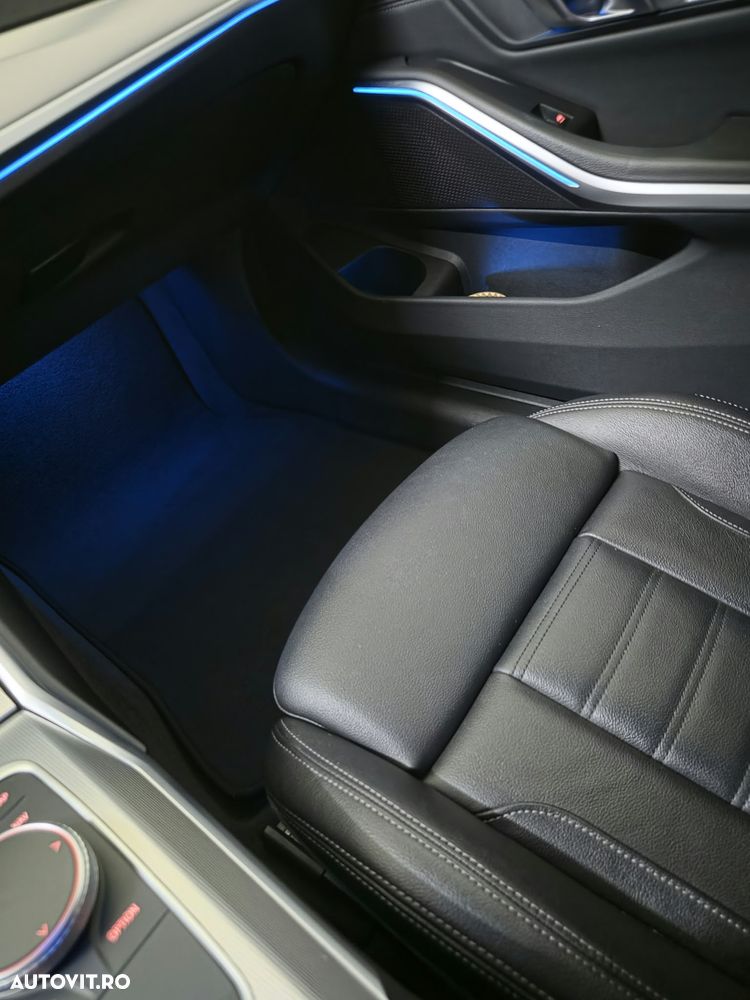 BMW 3 Series 2019 — imagine 10