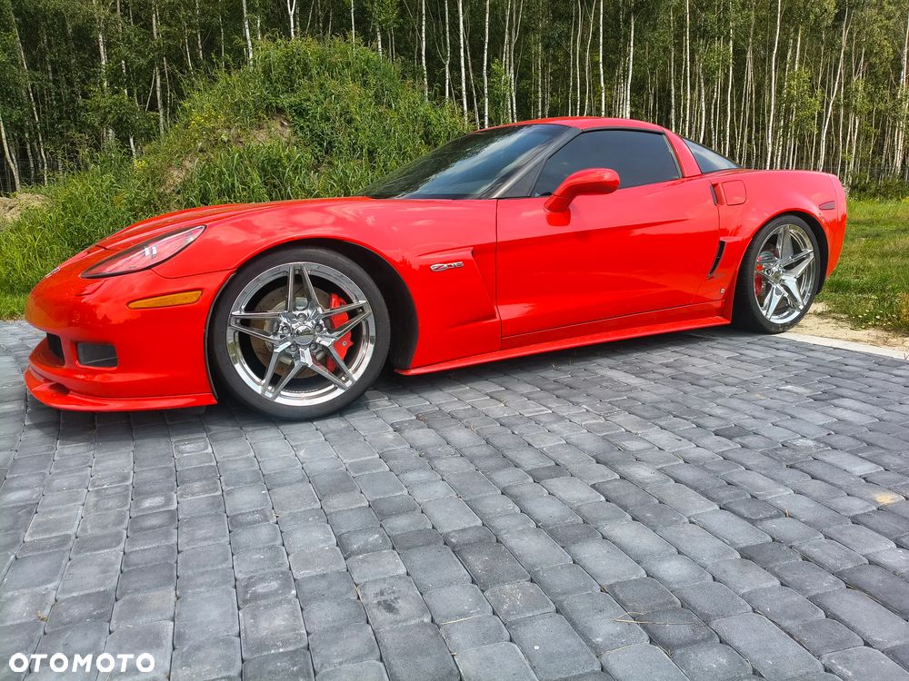 Chevrolet Corvette - 1