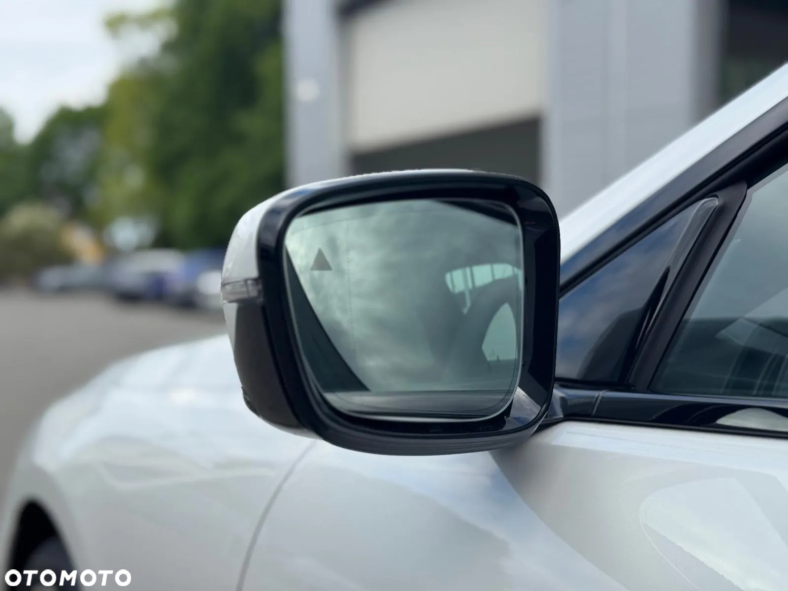 BMW Seria 8 - 10