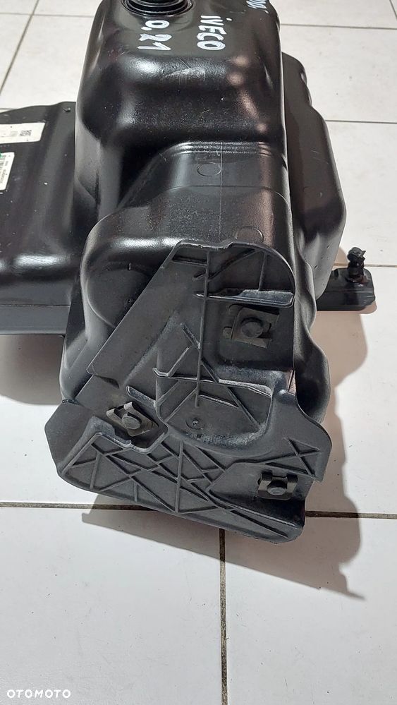 ZBIORNIK ADBLUE POMPA IVECO DAILY R2021 NR 05802327987 - 6