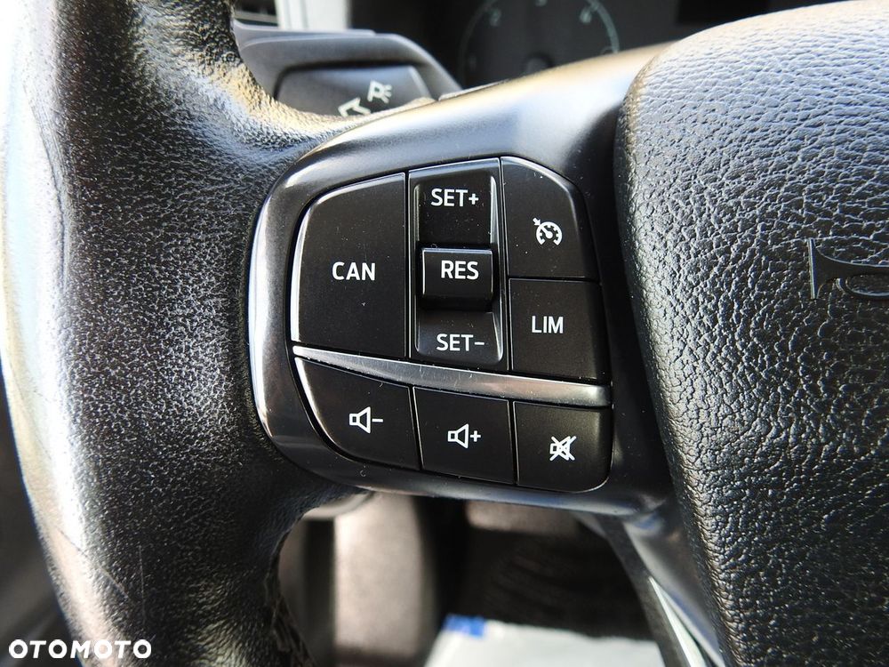 Ford TRANSIT FURGON BRYGADÓWKA  6 MIEJSCA TEMPOMAT KLIMATYZACJA LEDY  130KM - 29