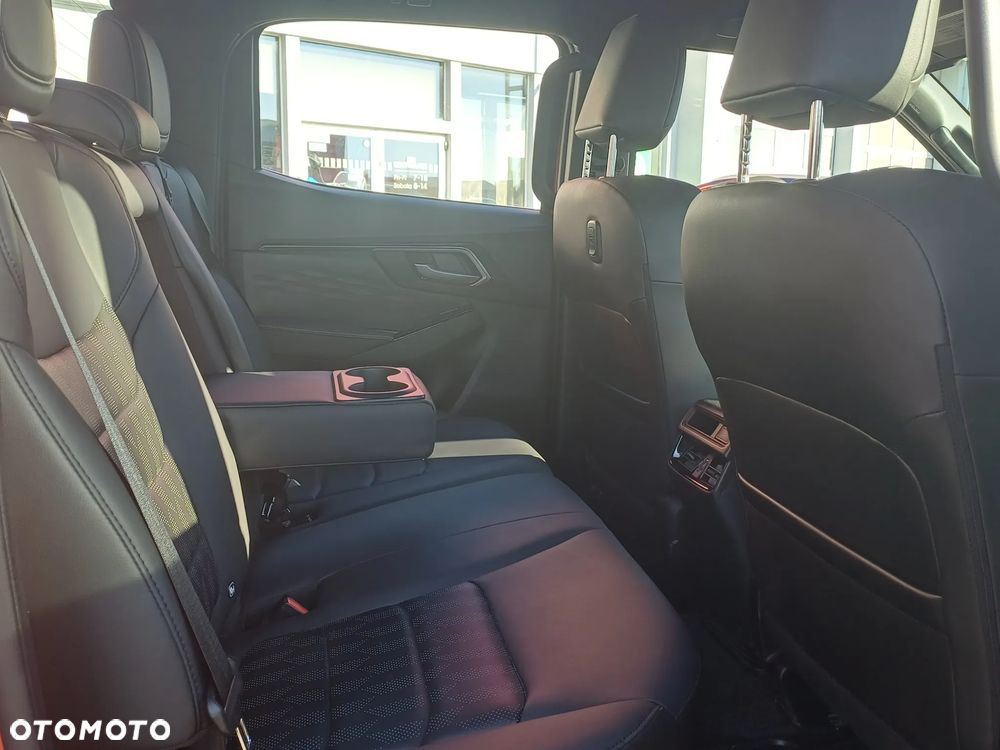 Isuzu D-Max 1.9 DC LSE - 24