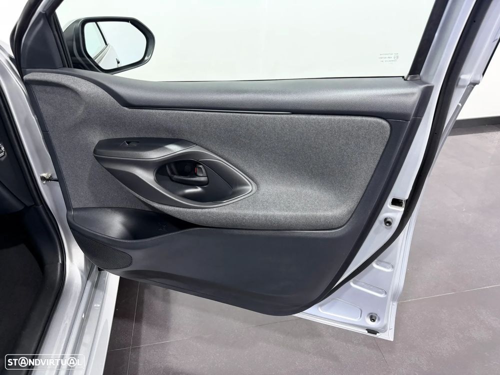 Toyota Yaris 1.0 VVT-i Comfort - 38