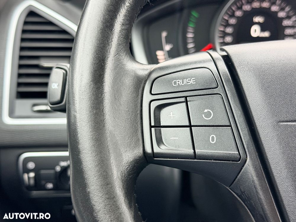 Volvo XC 60 D3 Kinetic - 26