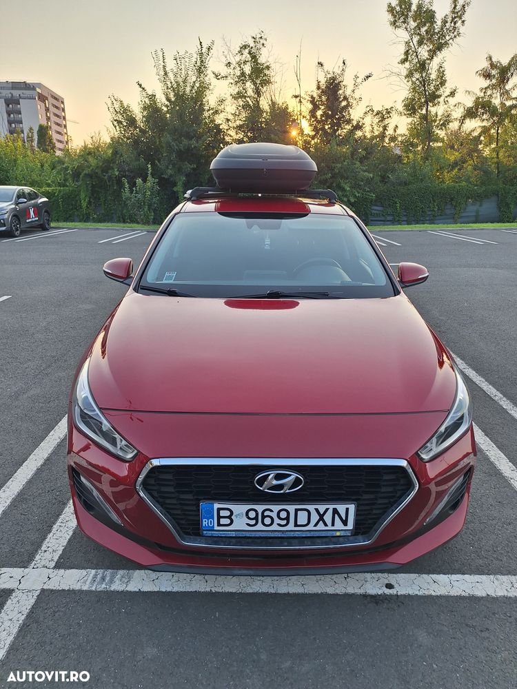 Hyundai i30 1.4 100CP 5DR M/T Highway+ - 2