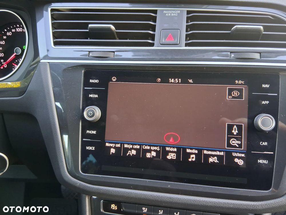 Volkswagen Tiguan - 19