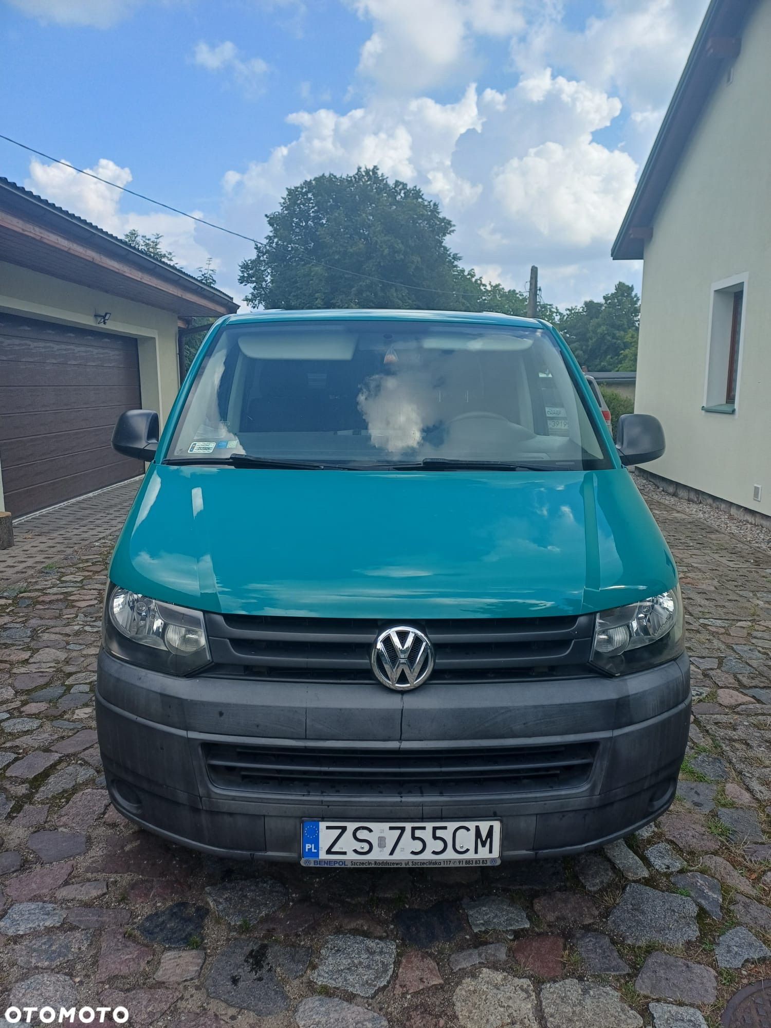 Volkswagen Caravelle - 1