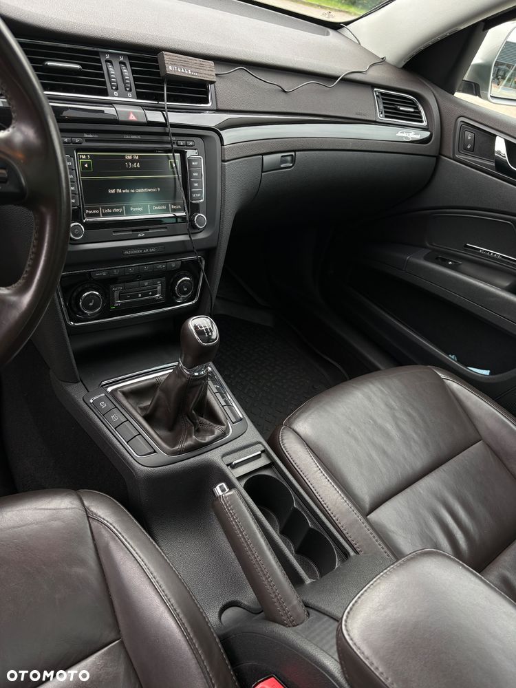 Skoda Superb 2.0 TDI L&K - 8