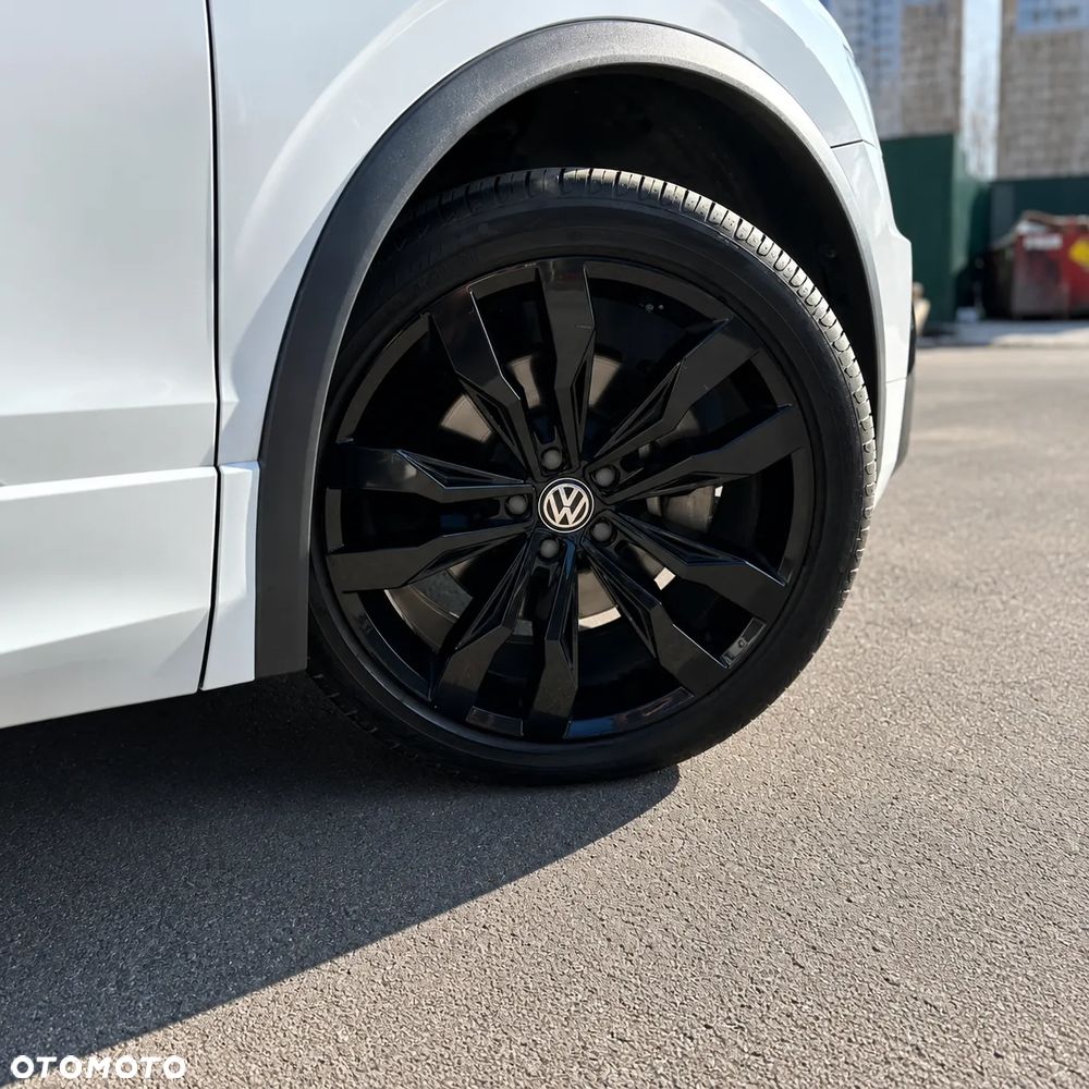 Volkswagen Tiguan - 14