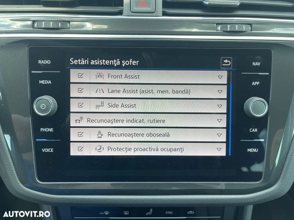 Volkswagen Tiguan - 20
