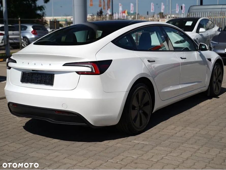Tesla Model 3 Long Range RWD Premium - 5