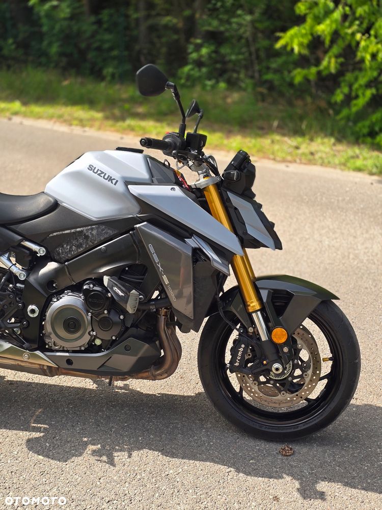 Suzuki GSX 1000 - 7