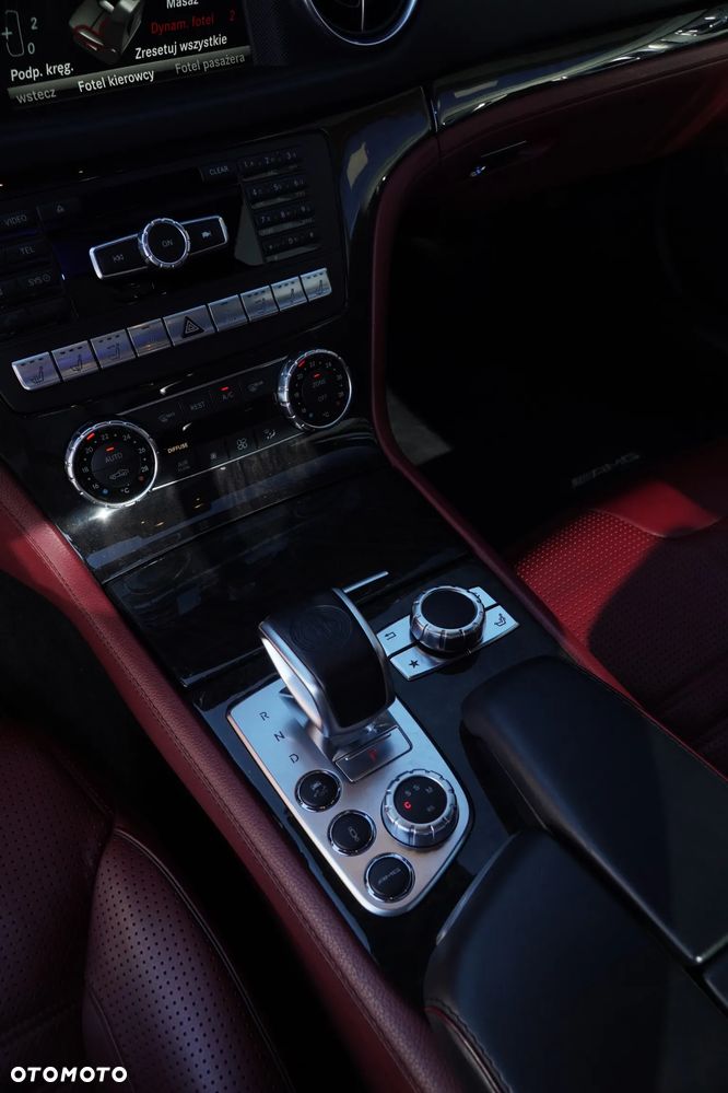 Mercedes-Benz SL 63 AMG - 37