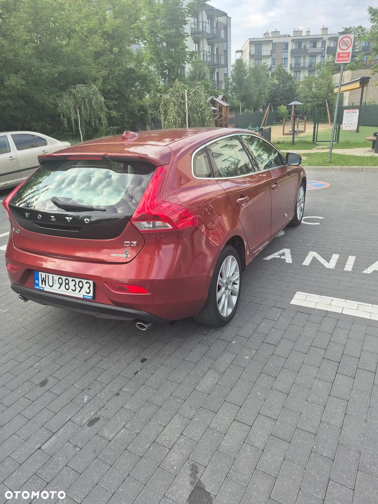 Volvo V40 D3 Summum - 10