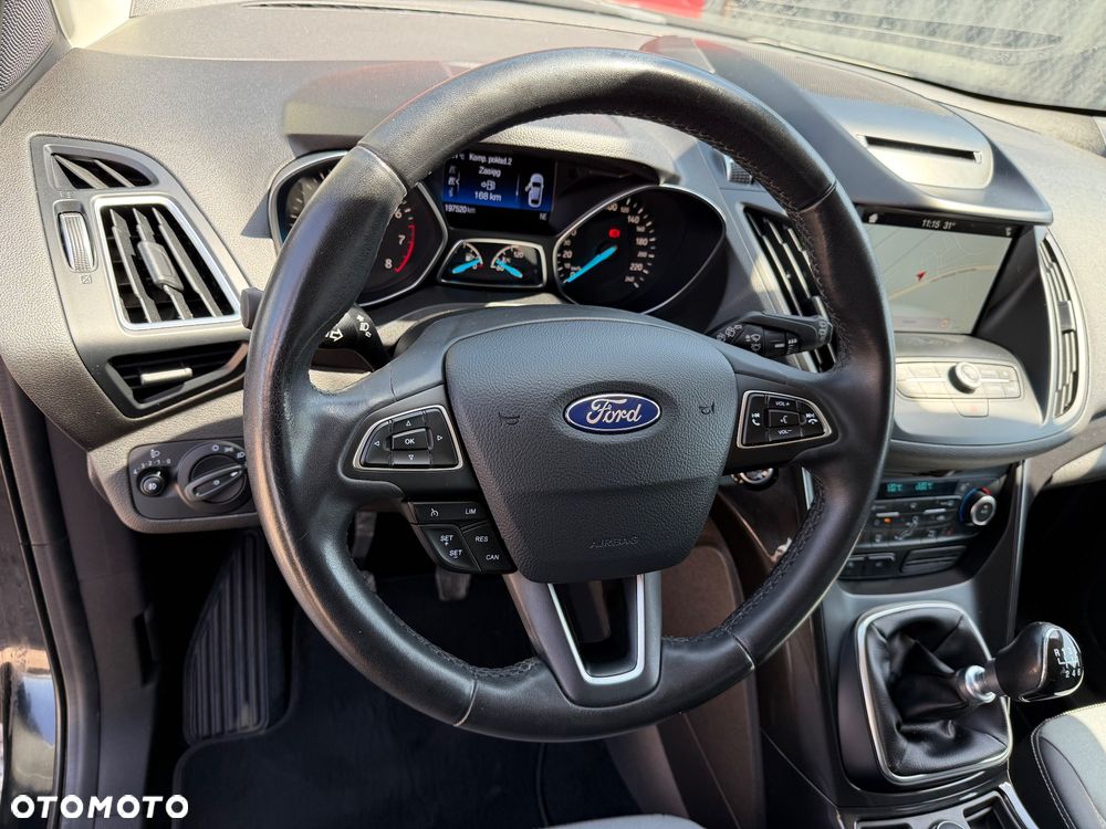 Ford Kuga - 12