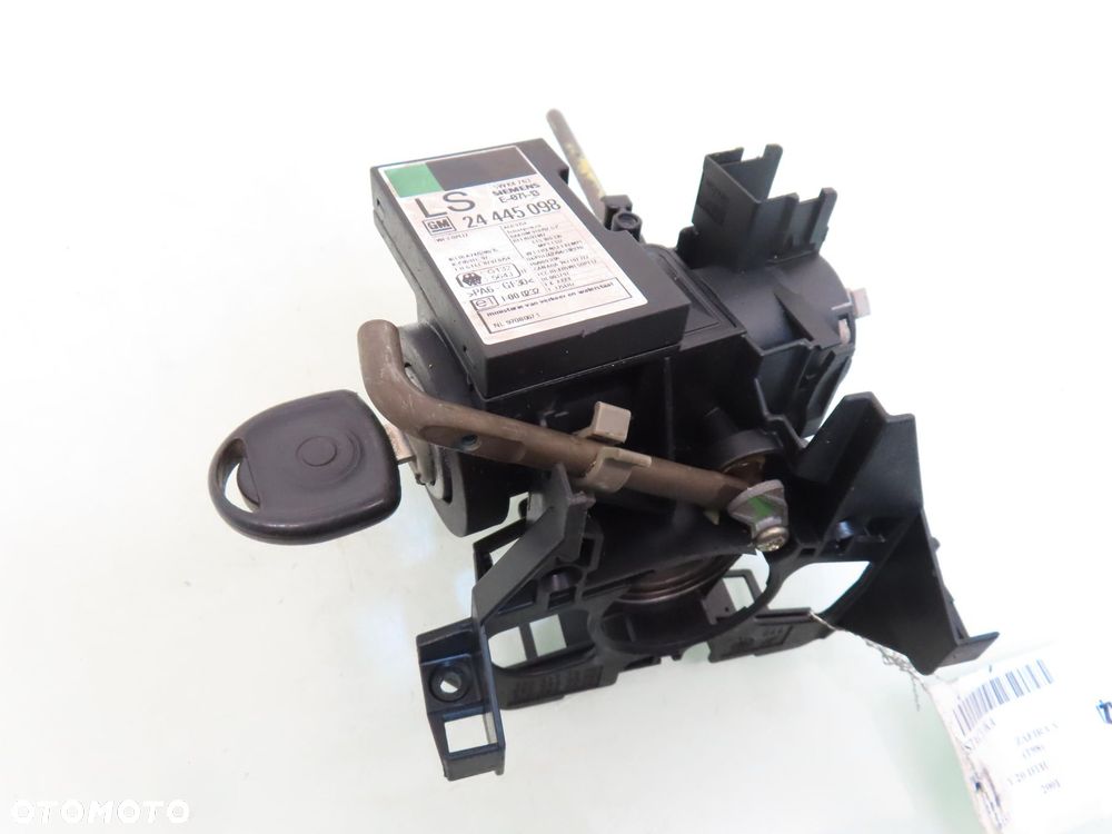 STACYJKA OPEL ZAFIRA A 90589313 90589389 24413106 - 6