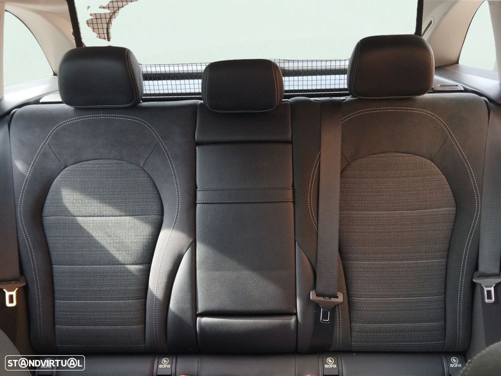 Mercedes-Benz C 200 - 16