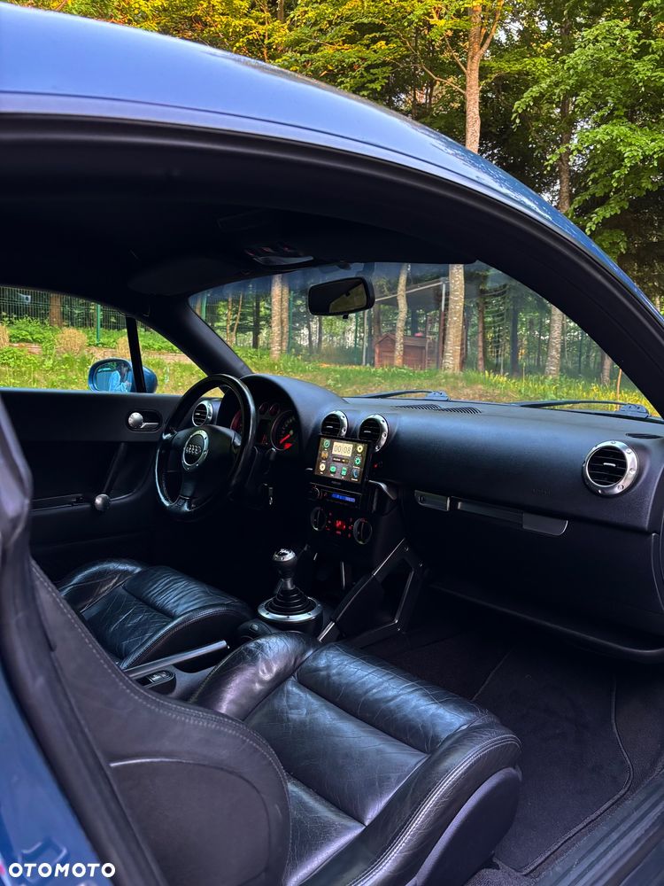 Audi TT Coupé 1.8T - 11