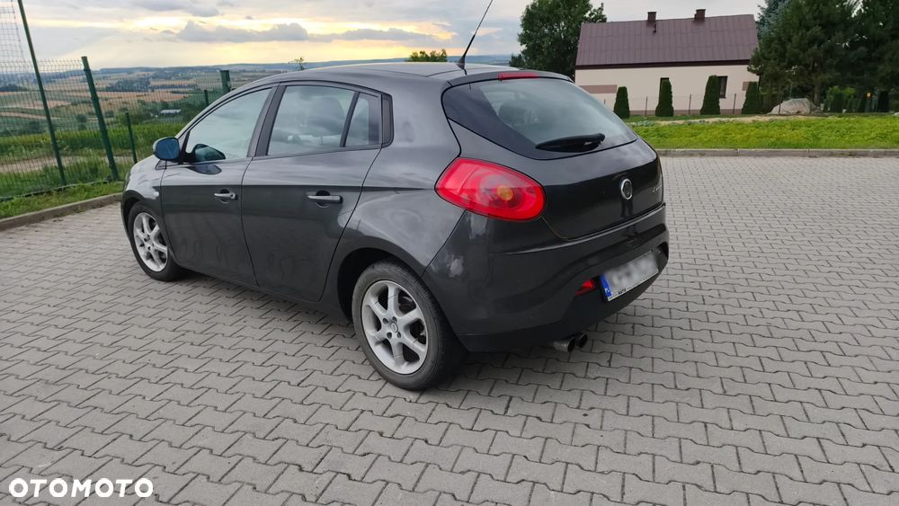 Fiat Bravo 1.4 T-JET 16V Dynamic - 4