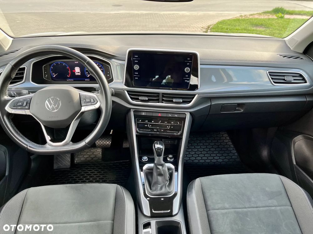 Volkswagen T-Roc 1.5 TSI Style DSG - 18