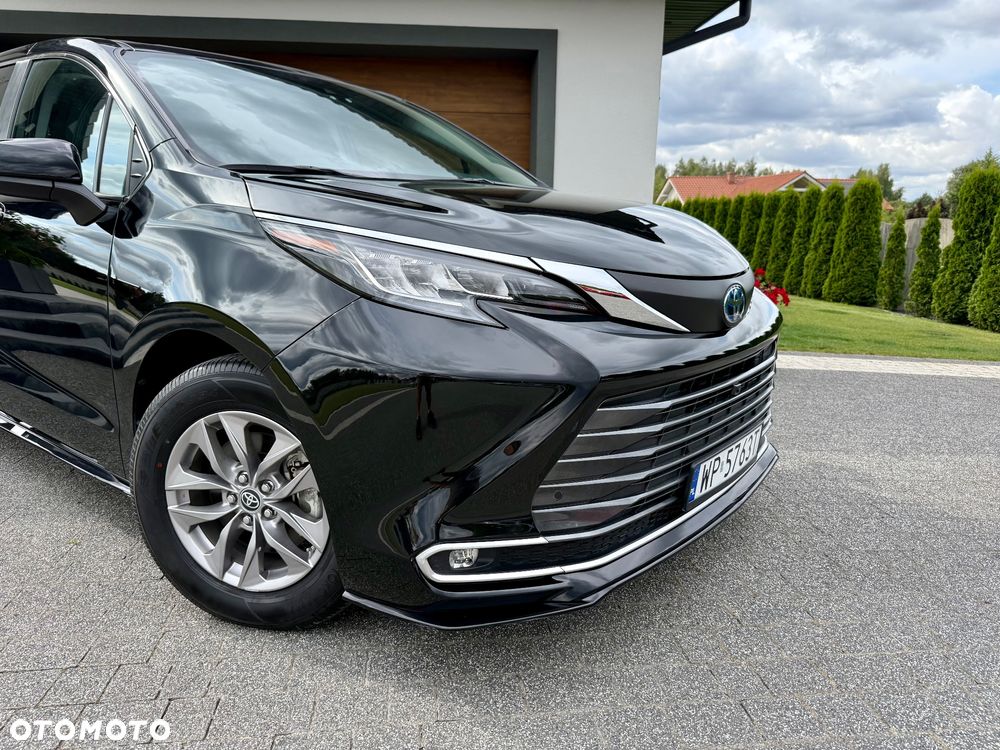 Toyota Sienna - 10