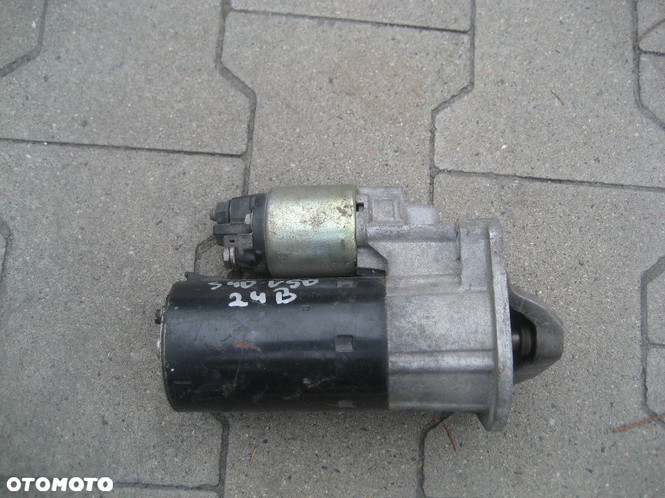 volvo s40 v50 2,4 benzyna 04-10r rozrusznik 001108402