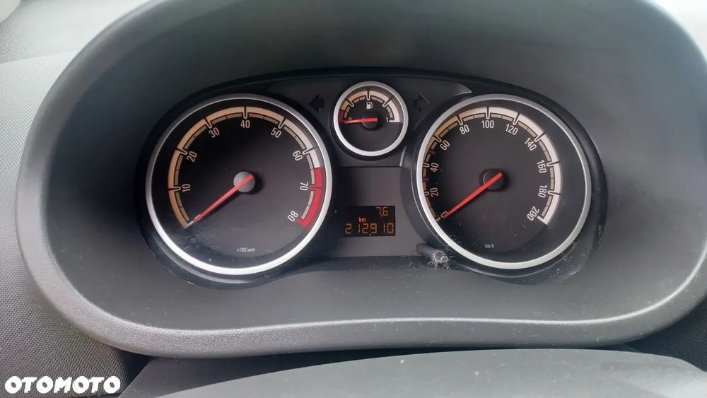 Opel Corsa 1.4 16V Sport - 9