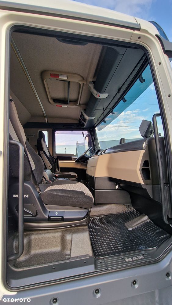 MAN TGX *26 420*26 460*CHŁODNIA*MROŹNIA*IZOTERMA*KONTENER*WINDA*PODPIĘCIE STACJONARNE*TGS*TGM*SCANIA*VOLVO*MERCEDES*AUTOMAT*SUPER STAN*18*12*ZAMIANA NA SUV-OSOBOWY**ZAMIENIE MOŻE BYĆ DROŻSZY - 12