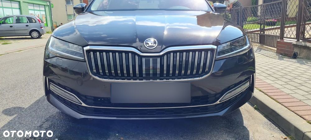 Skoda Superb 2.0 TDI L&K DSG - 6