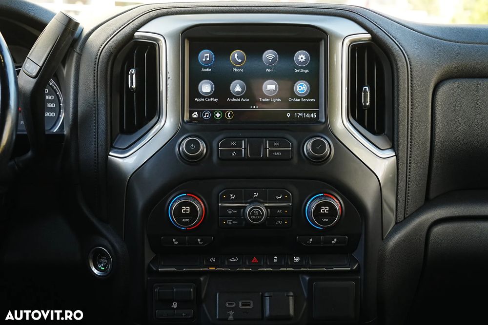 Chevrolet Silverado - 21