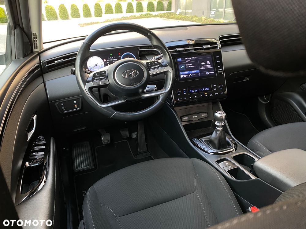 Hyundai Tucson 1.6 T-GDi Executive 2WD - 26